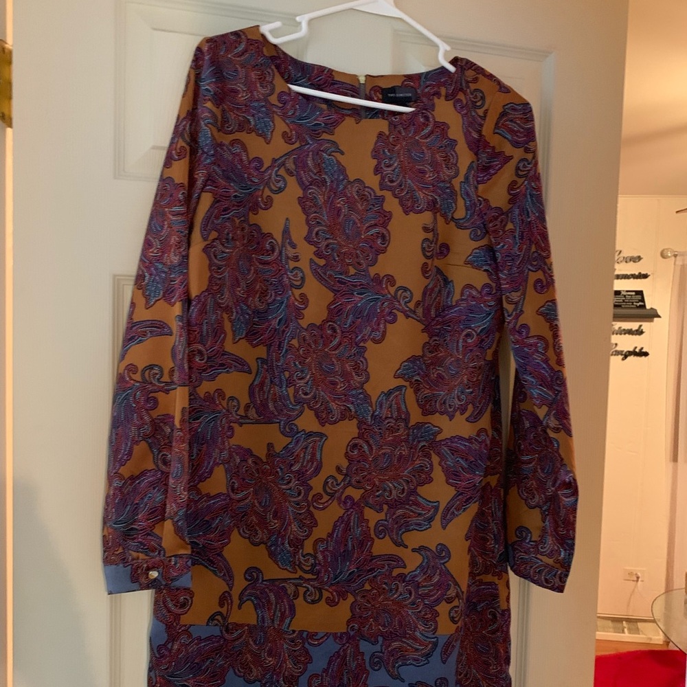Cute multi color dress.